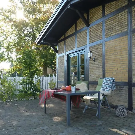 Gueterschuppen Apartment Wallsbull